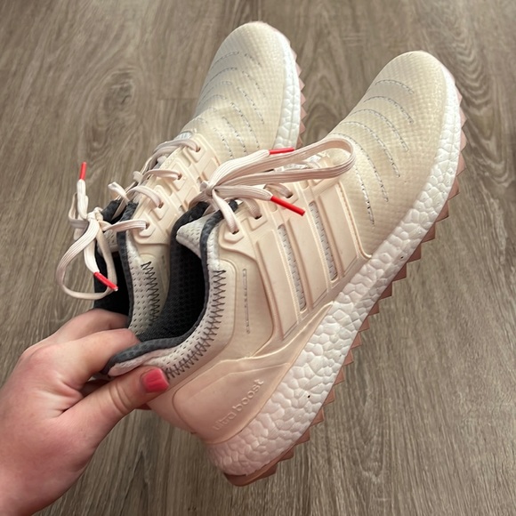 Men's Adidas UltraBoost DNA 22 in White Cream